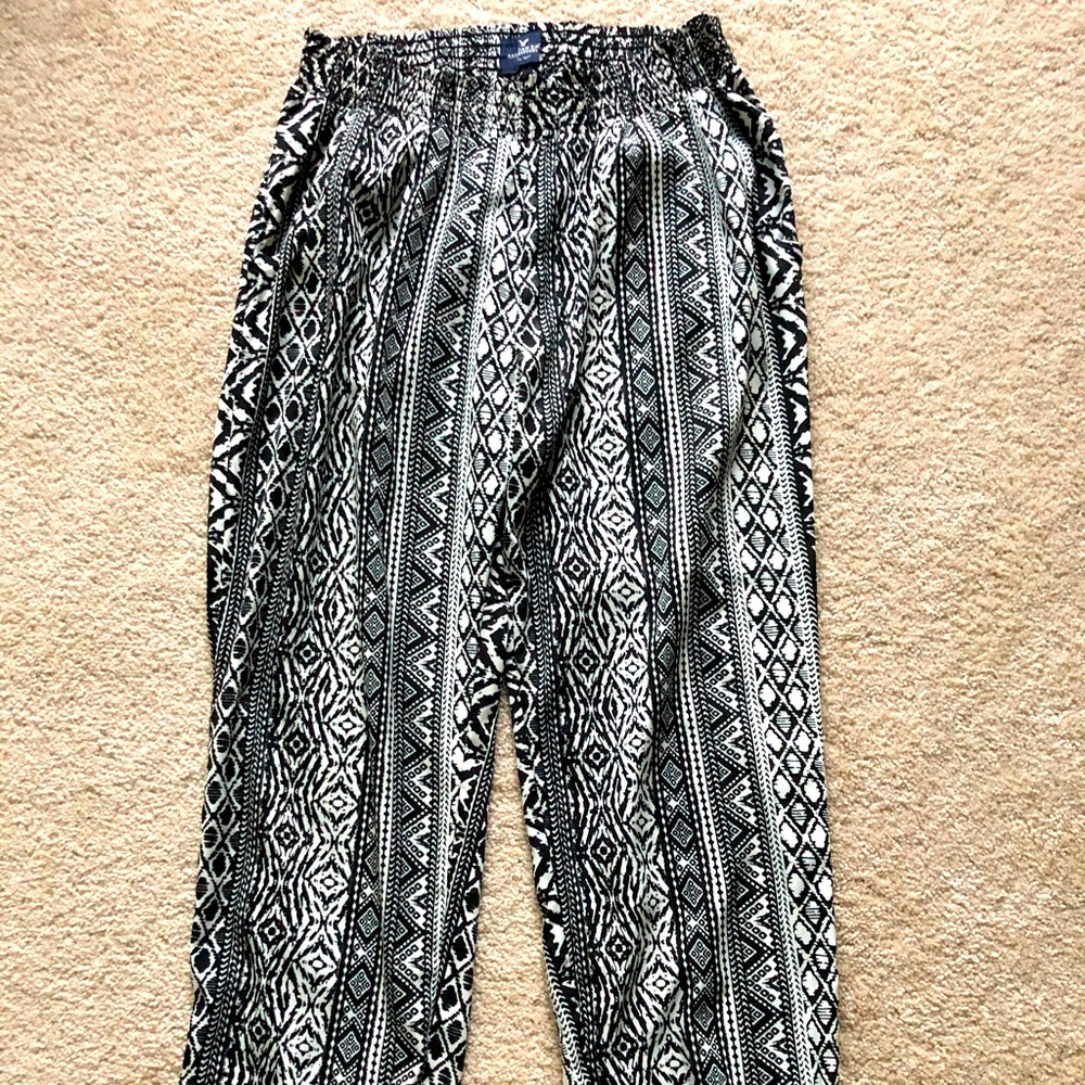 Black and white lightweight AE joggers